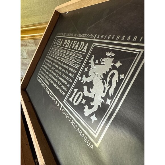 Liga Privada 10 Aniversario Toro Cigar Box Wooden Collectible - Picture 11 of 16